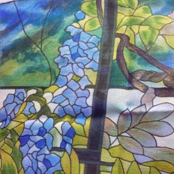 Metropolitan Museum of Art "Tiffany Windows" Scarf - Picture 2 of 5